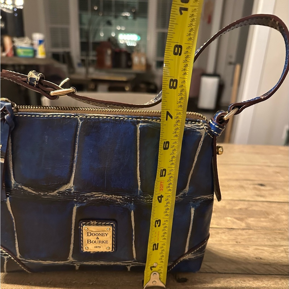 Vintage vibrant Dooney and bourke small shoulder bag - Picture 6 of 10